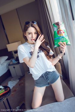 不扣钮的女孩 下载